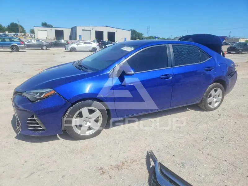 2019 Toyota COROLLA фото