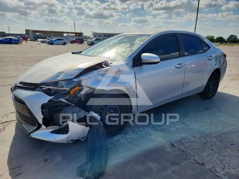 2019 Toyota COROLLA фото