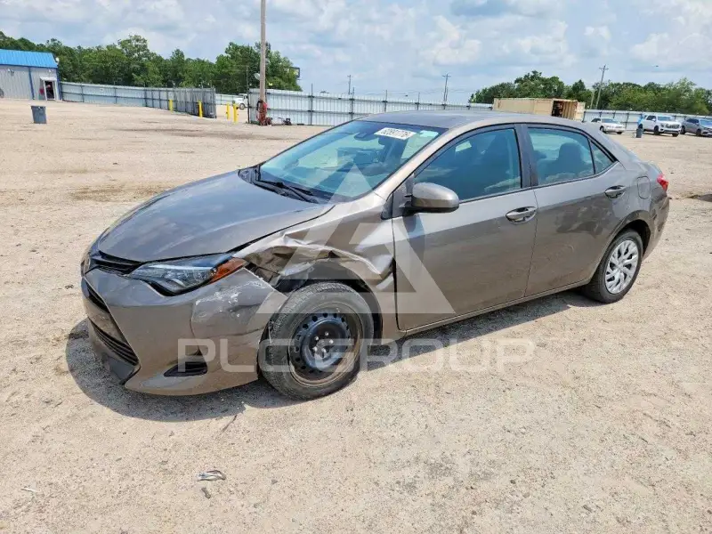 2019 Toyota COROLLA фото