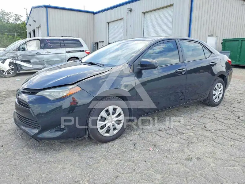 2019 Toyota COROLLA фото