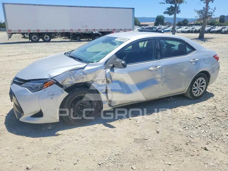 2019 Toyota COROLLA фото