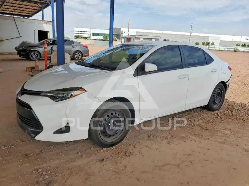 2019 Toyota COROLLA фото
