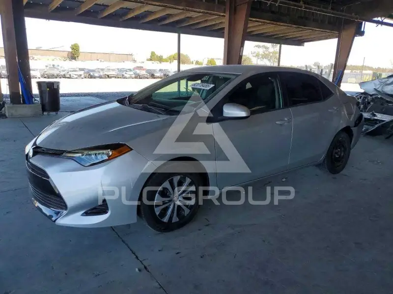2019 Toyota COROLLA фото