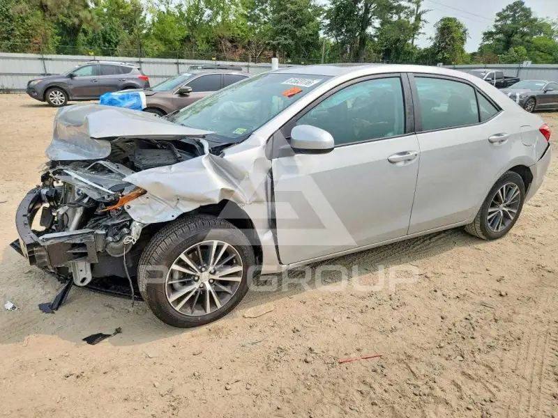 2019 Toyota COROLLA фото