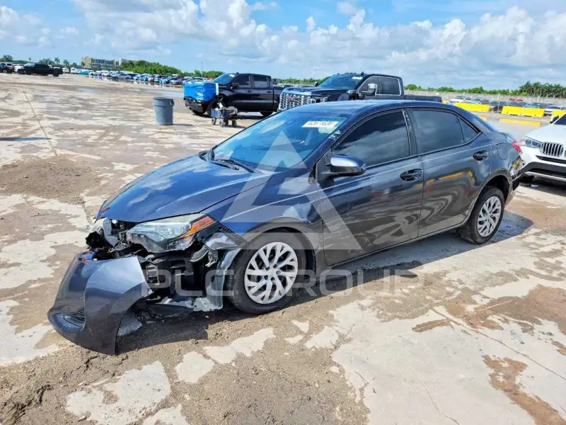2019 Toyota COROLLA фото
