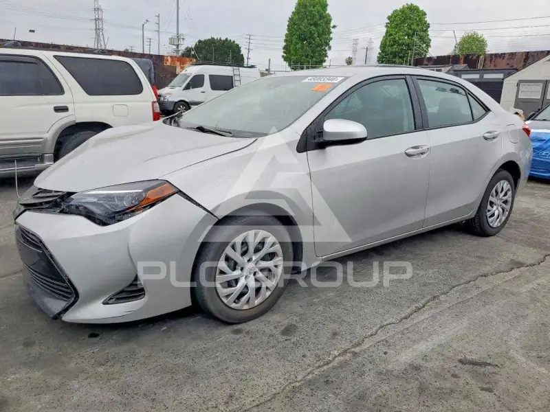 2019 Toyota COROLLA фото