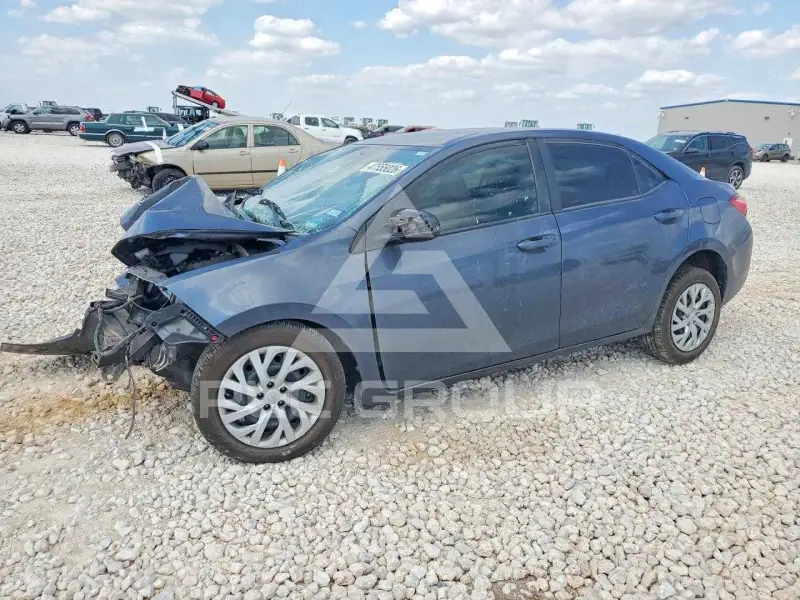 2019 Toyota COROLLA фото