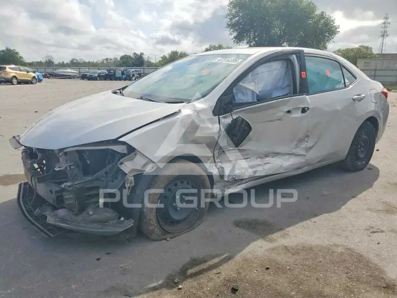 2019 Toyota COROLLA фото