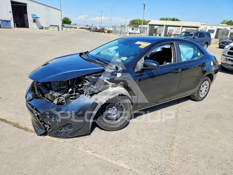 2019 Toyota COROLLA фото