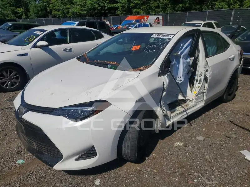 2019 Toyota COROLLA фото