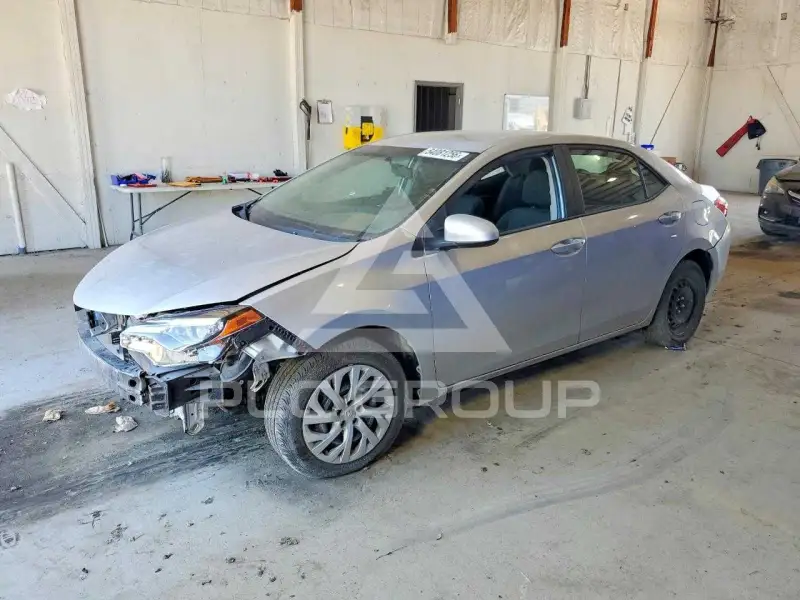 2019 Toyota COROLLA фото