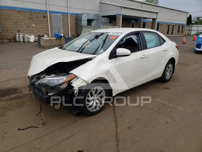 2019 Toyota COROLLA фото
