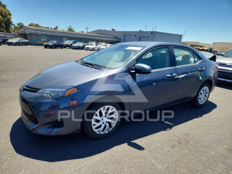 2019 Toyota COROLLA фото