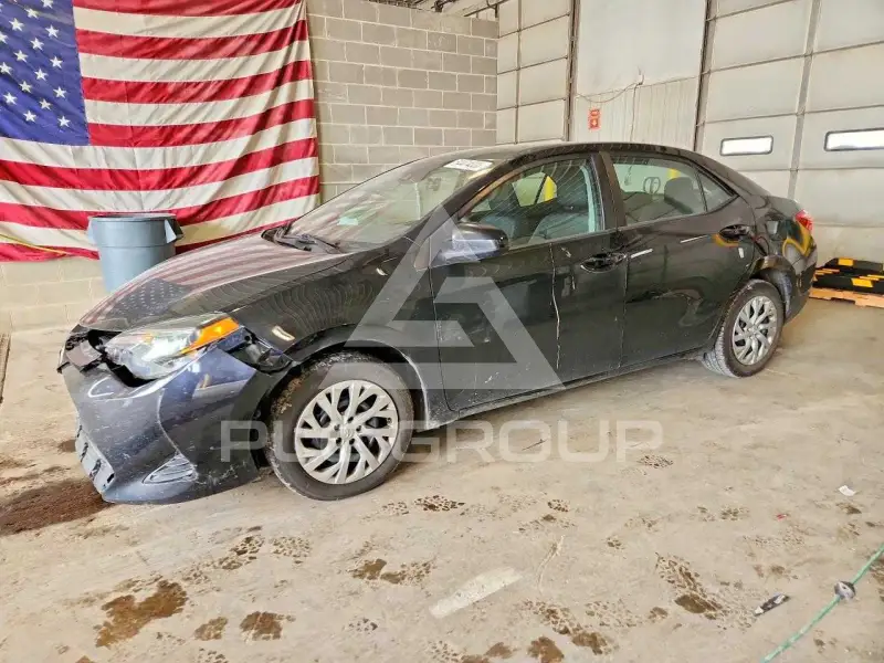 2019 Toyota COROLLA фото