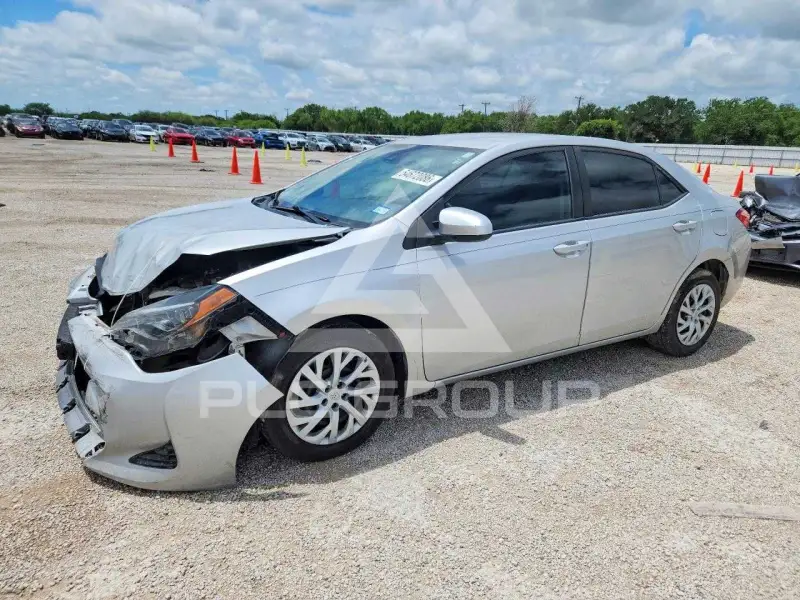 2019 Toyota COROLLA фото