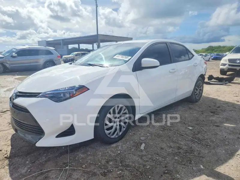 2019 Toyota COROLLA фото