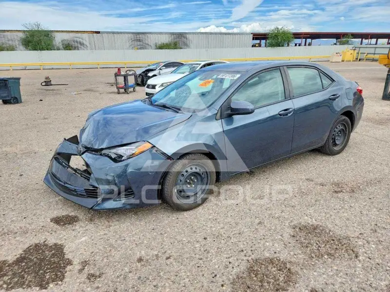 2019 Toyota COROLLA фото