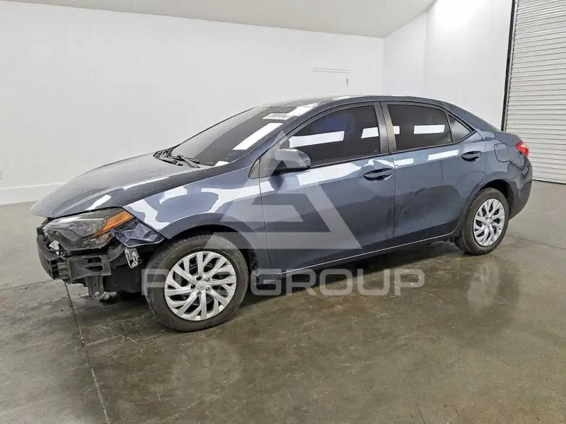 2019 Toyota COROLLA фото