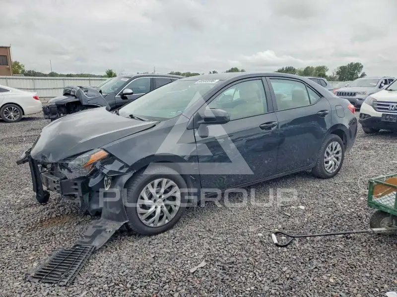 2019 Toyota COROLLA фото