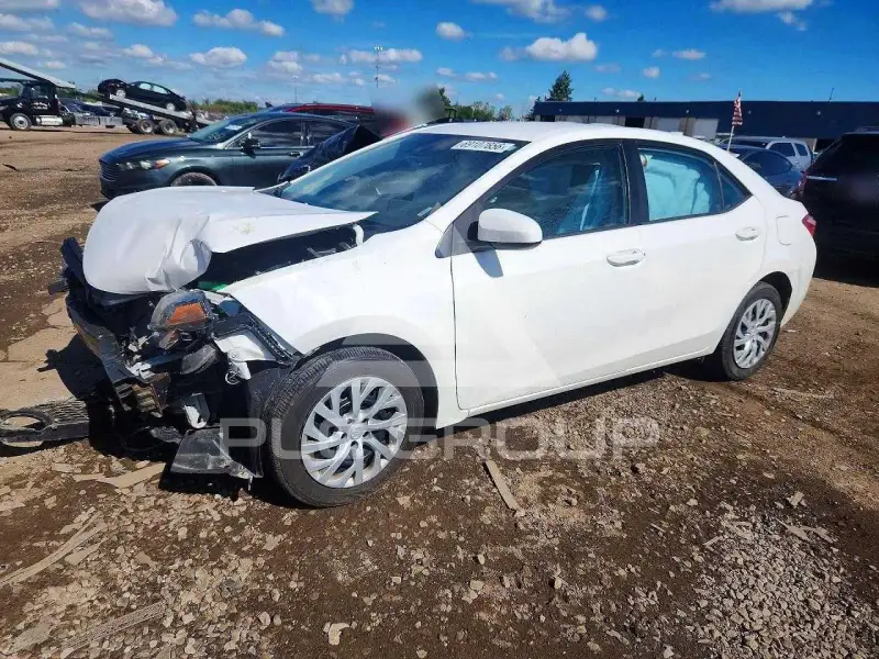 2019 Toyota COROLLA фото