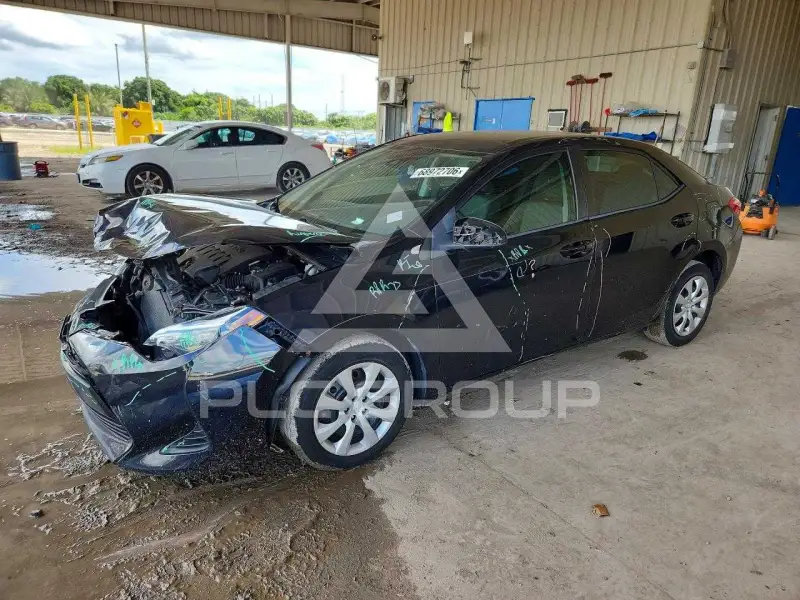 2019 Toyota COROLLA фото