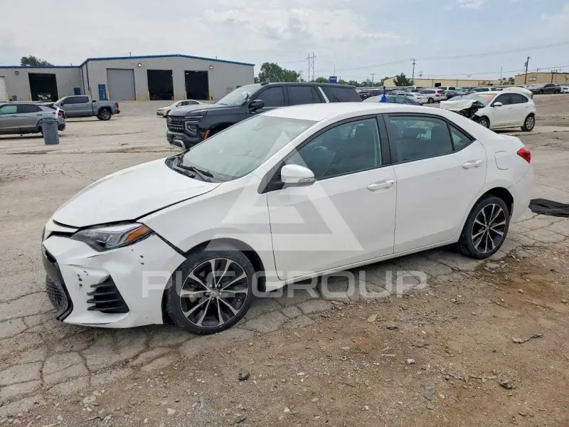 2019 Toyota COROLLA фото