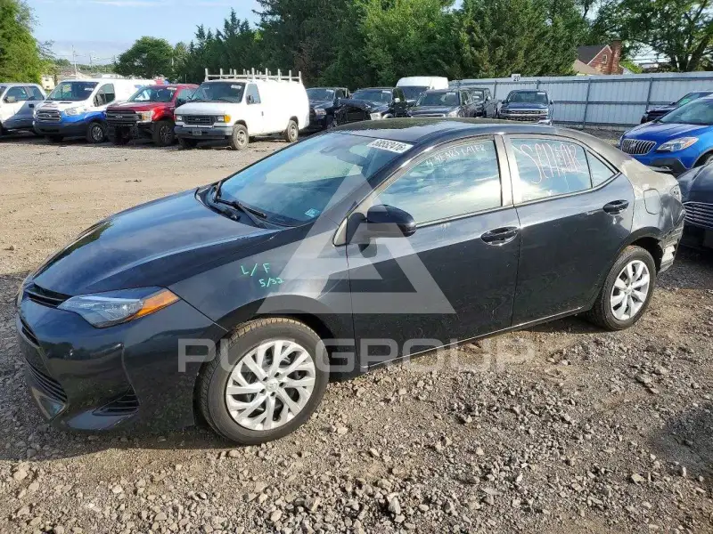 2019 Toyota COROLLA фото