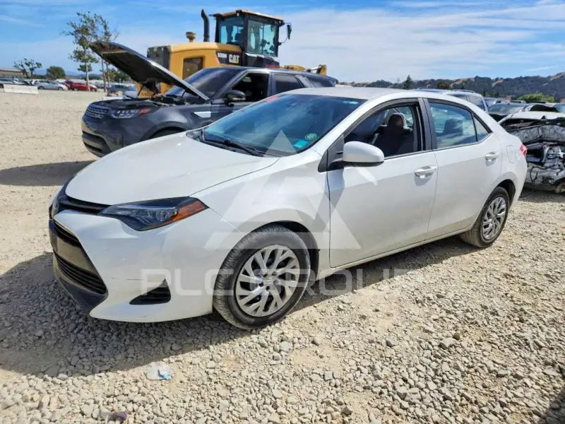 2019 Toyota COROLLA фото