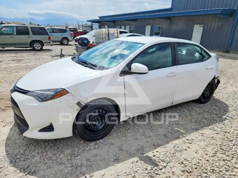 2019 Toyota COROLLA фото