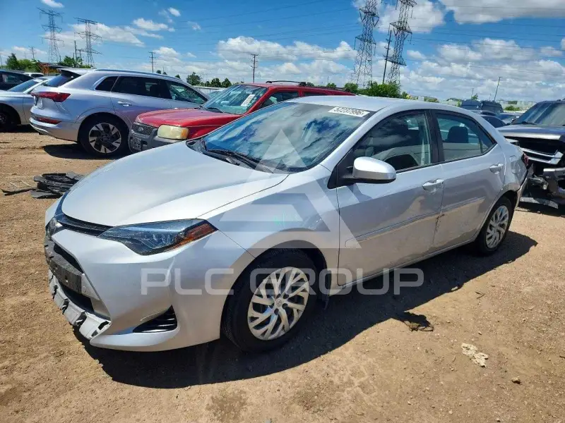2019 Toyota COROLLA фото