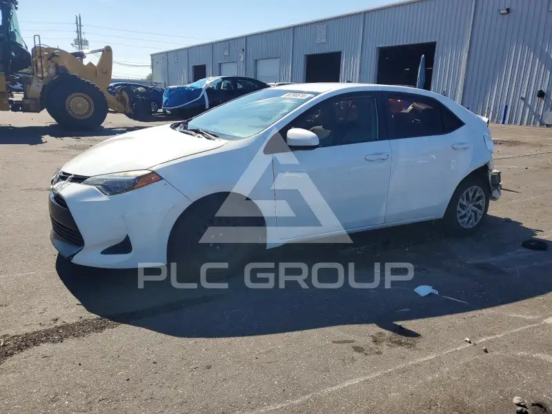 2019 Toyota COROLLA фото