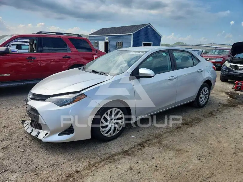 2019 Toyota COROLLA фото