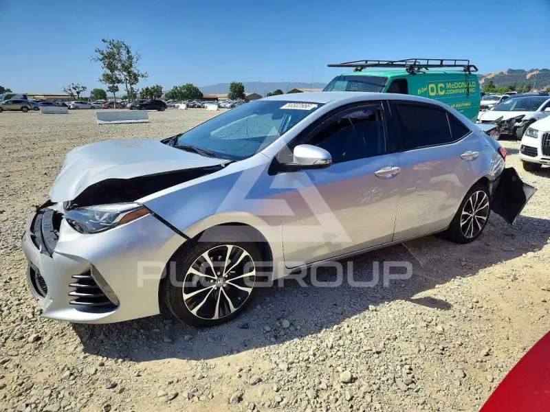 2019 Toyota COROLLA фото
