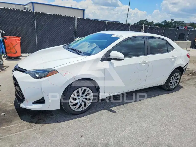 2019 Toyota COROLLA фото