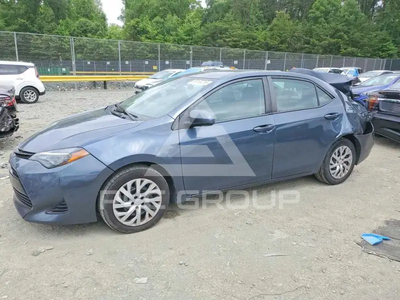 2019 Toyota COROLLA фото