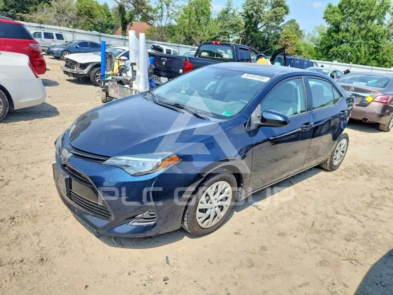 2019 Toyota COROLLA фото
