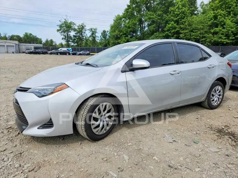 2019 Toyota COROLLA фото