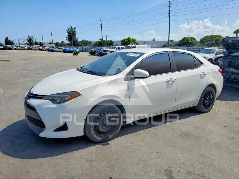 2019 Toyota COROLLA фото