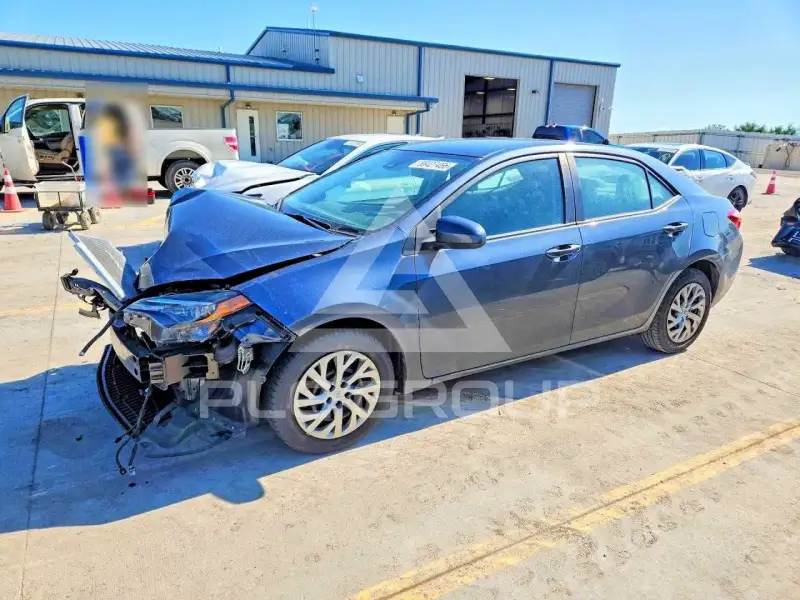 2019 Toyota COROLLA фото