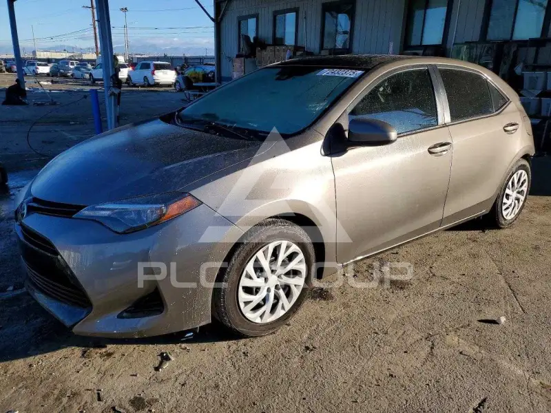 2019 Toyota COROLLA фото