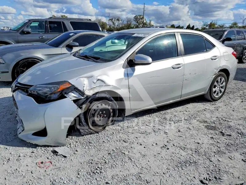 2019 Toyota COROLLA фото