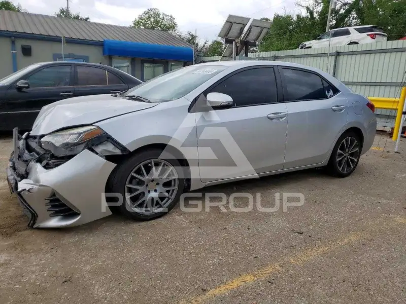 2019 Toyota COROLLA фото