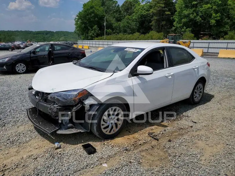 2019 Toyota COROLLA фото