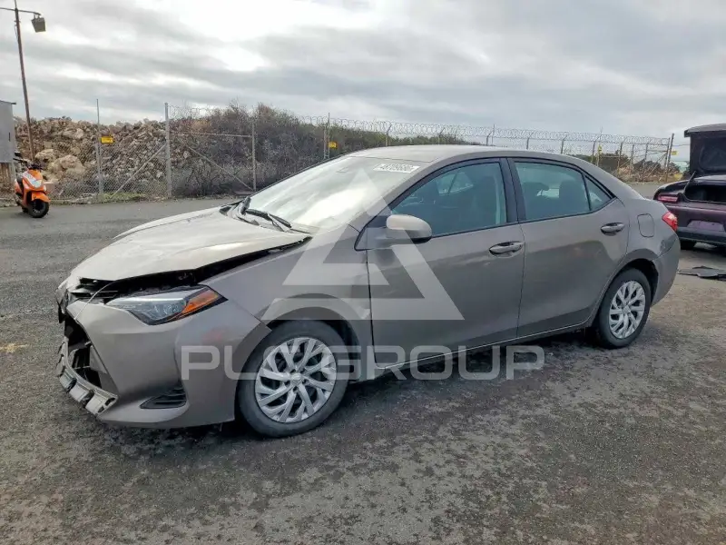 2019 Toyota COROLLA фото