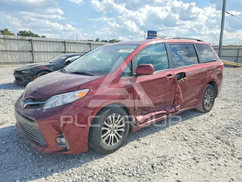 2019 Toyota SIENNA фото