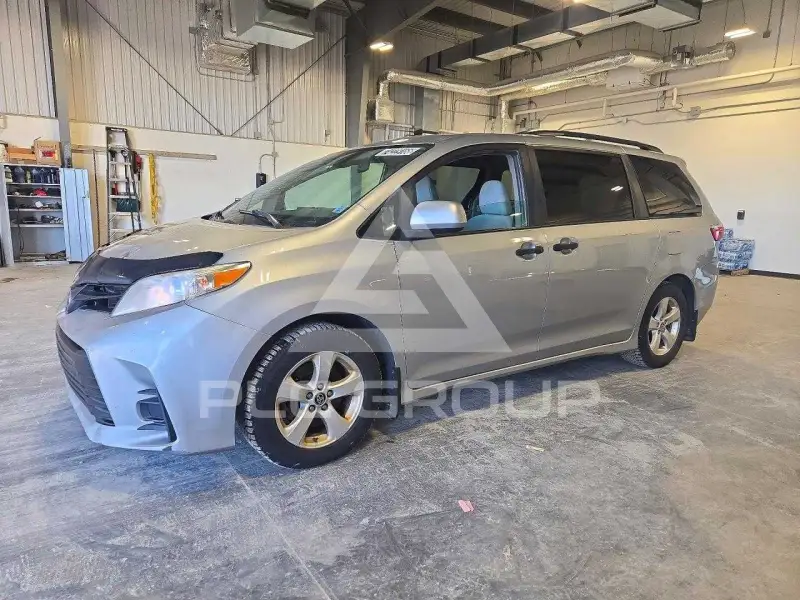 2019 Toyota SIENNA фото
