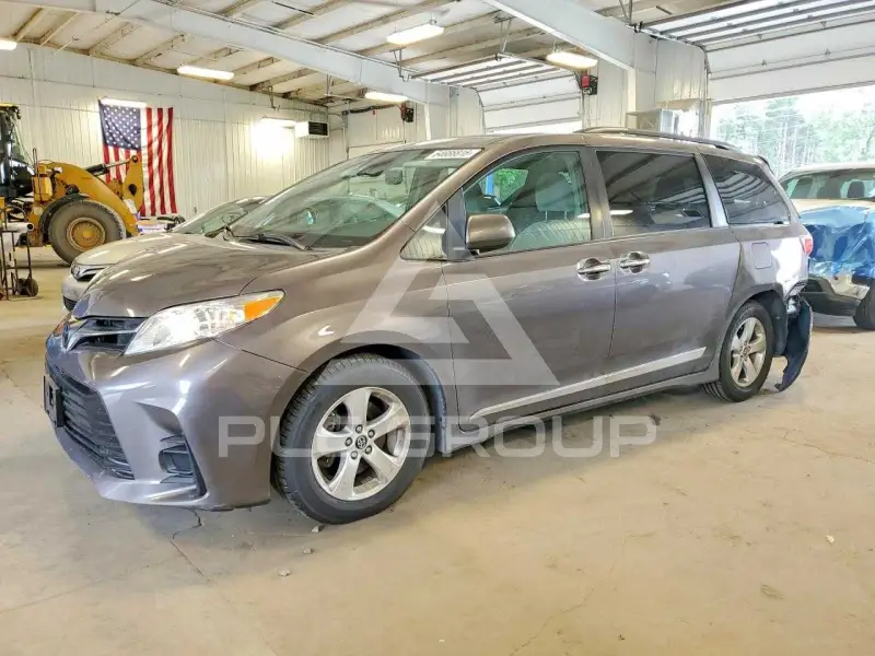2019 Toyota SIENNA фото