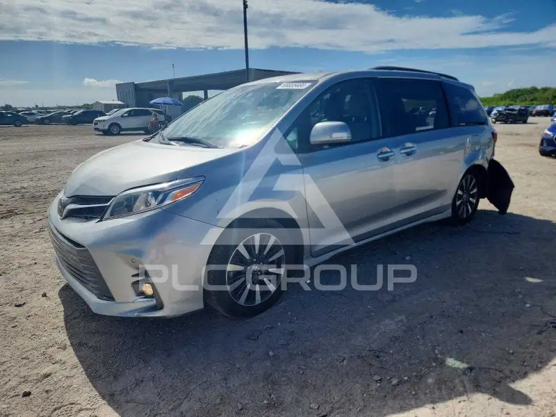2019 Toyota SIENNA photo