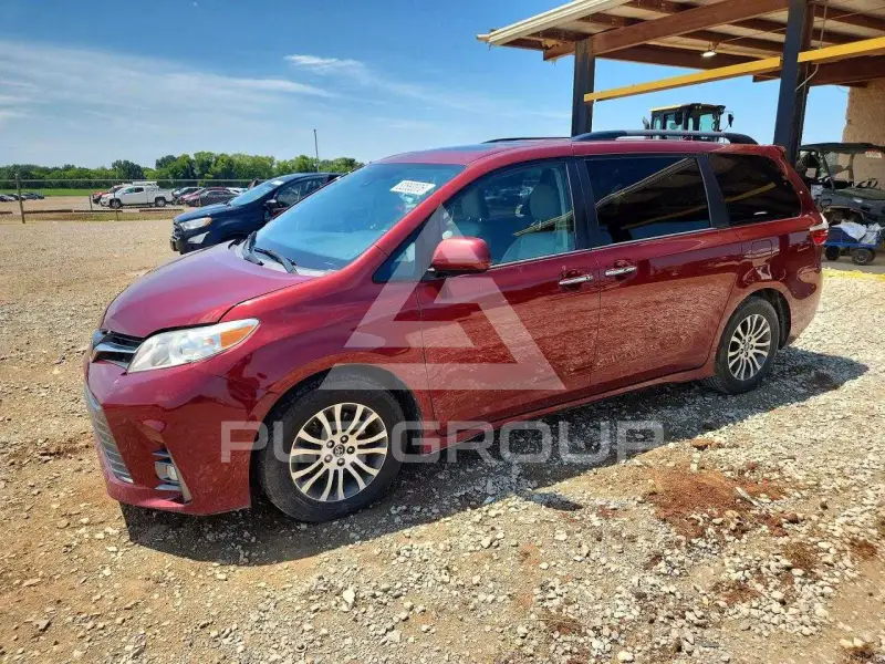 2019 Toyota SIENNA фото
