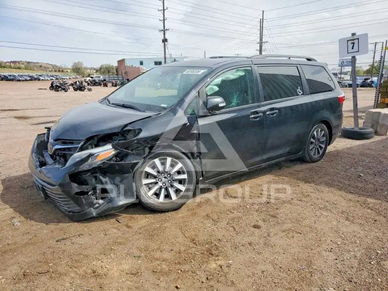 2019 Toyota SIENNA фото
